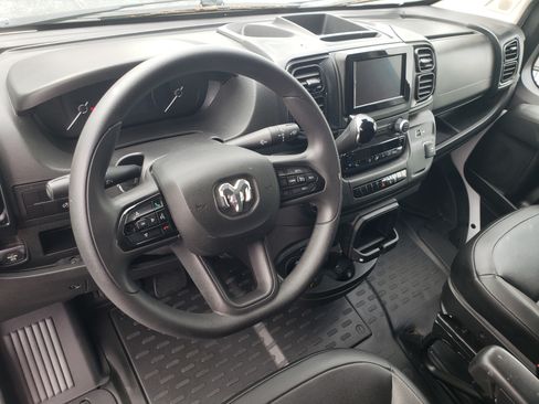 Used 2023 RAM ProMaster 2500 image 8