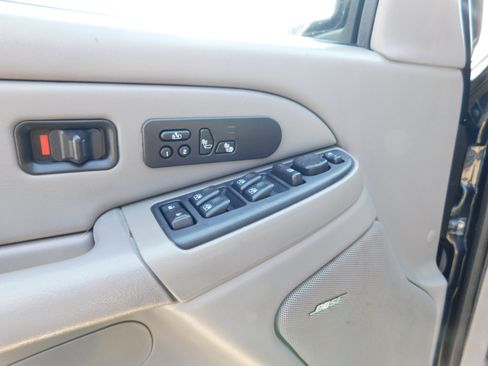 Used 2006 Chevrolet Avalanche LT image 12