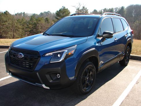 Used 2023 Subaru Forester Wilderness image 1