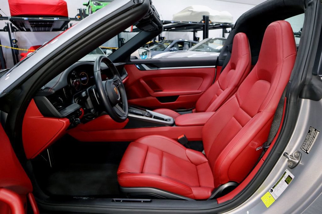 Used 2021 Porsche 911 Targa 4S AWD/4WD image 31