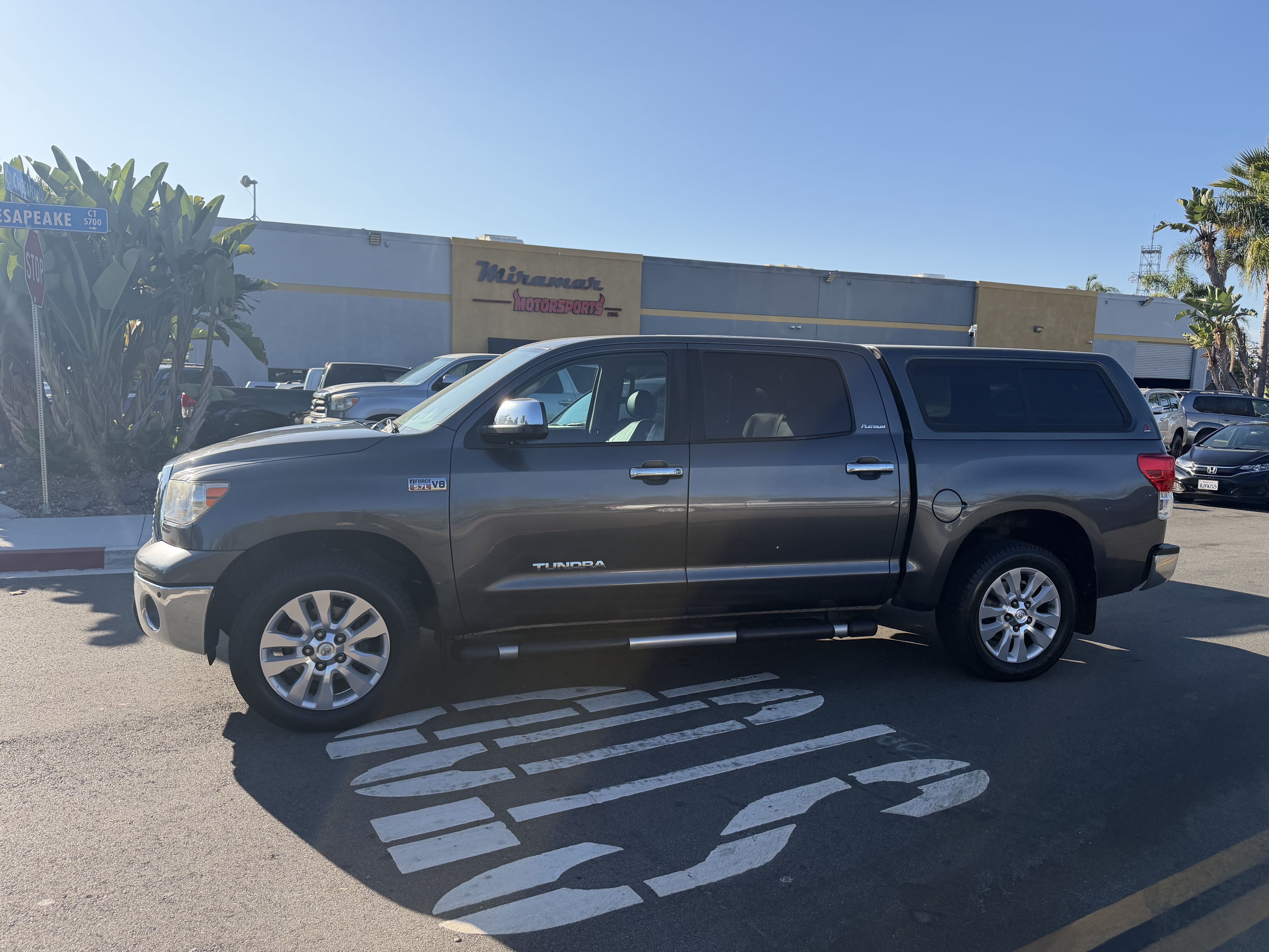 Used 2013 Toyota Tundra 4x4 CrewMax Platinum image 14
