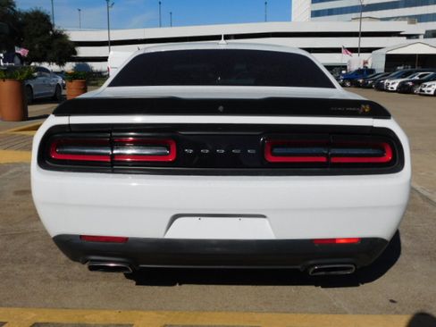 Used 2021 Dodge Challenger R/T Scat Pack image 6