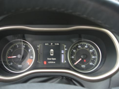 Used 2014 Jeep Cherokee Latitude image 10