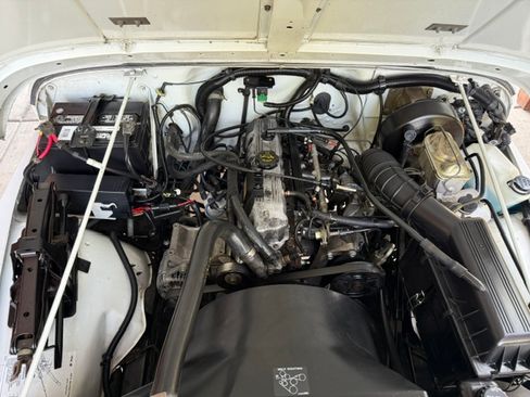 Used 1991 Jeep Wrangler 4WD S image 22