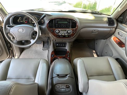 Used 2007 Toyota Sequoia Limited image 28