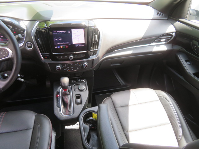 Used 2022 Chevrolet Traverse FWD RS image 25