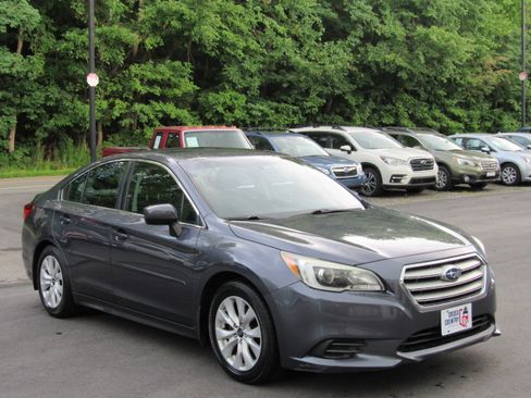 Used 2016 Subaru Legacy 2.5i Premium AWD/4WD image 14