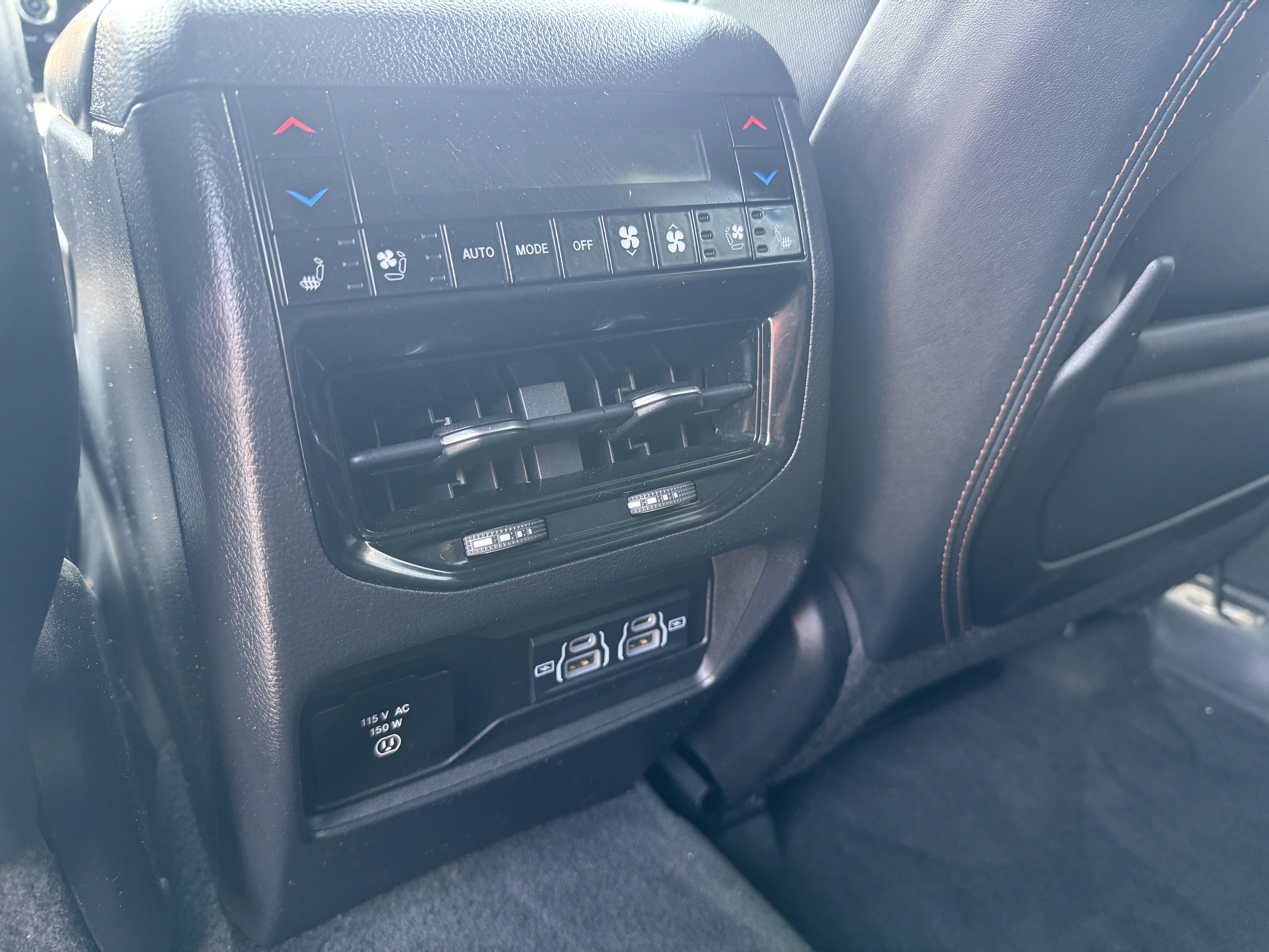 Used 2022 Jeep Grand Cherokee 4WD Summit image 12