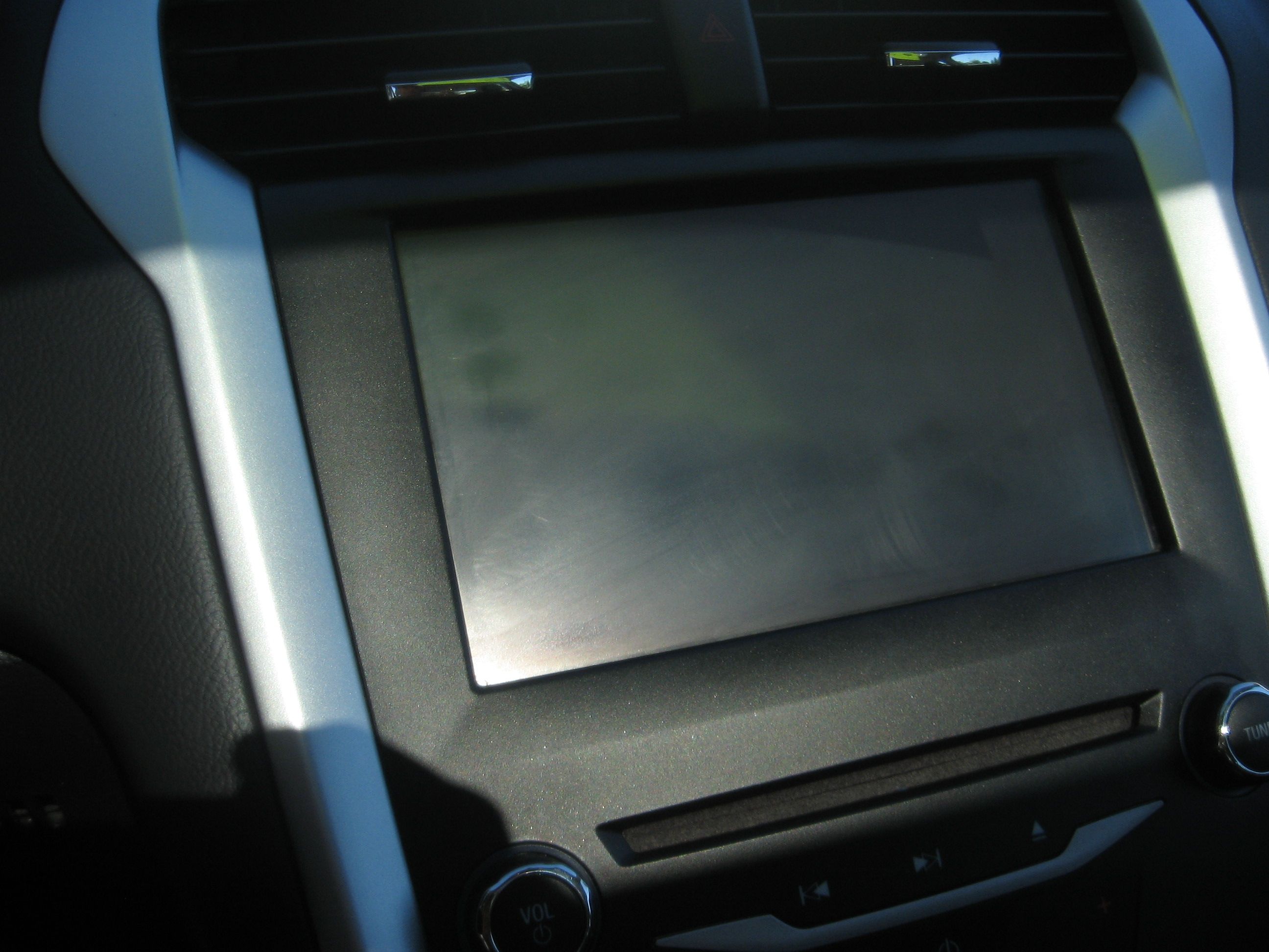 Used 2014 Ford Fusion SE FWD image 11