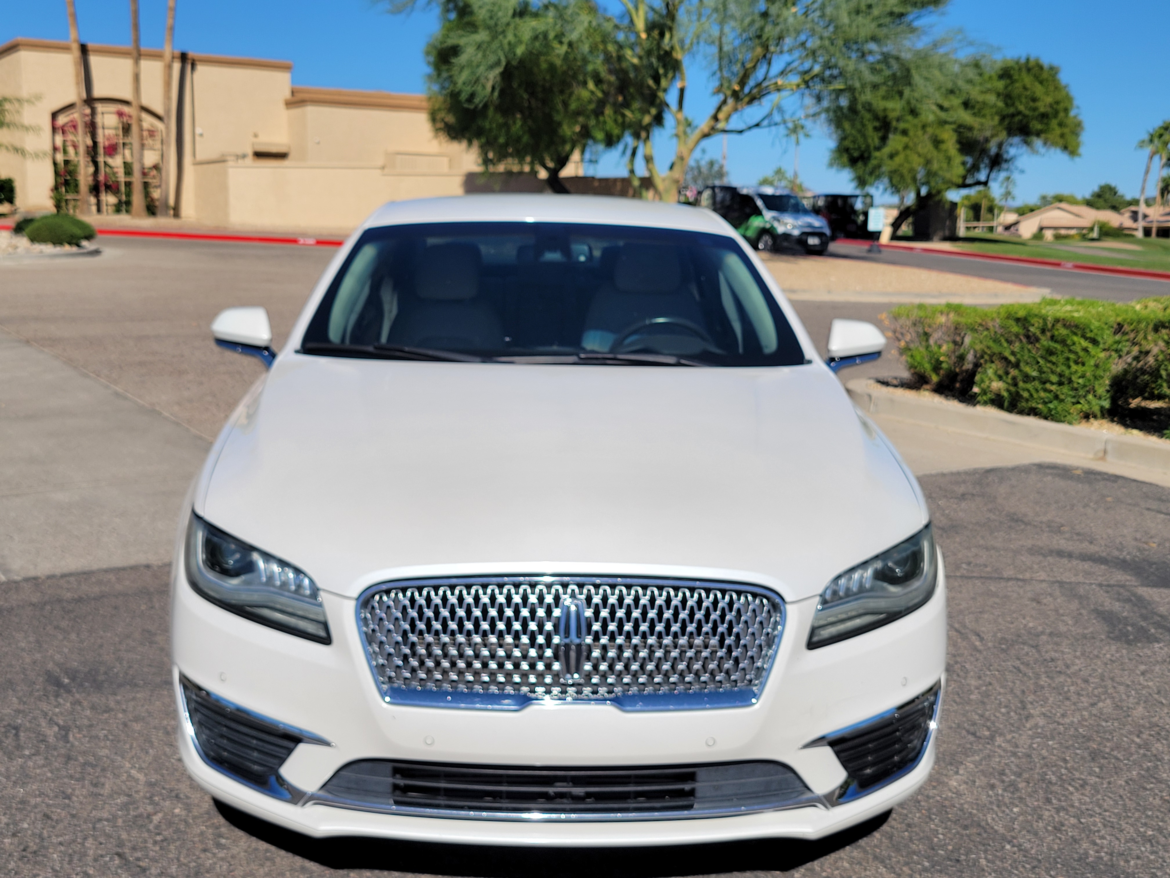Used 2017 Lincoln MKZ Reserve FWD image 4