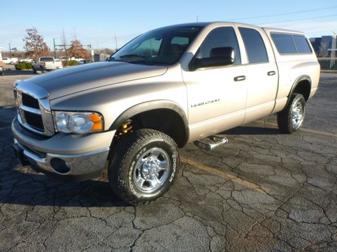 Used 2003 Dodge Ram 2500 Truck SLT image 2