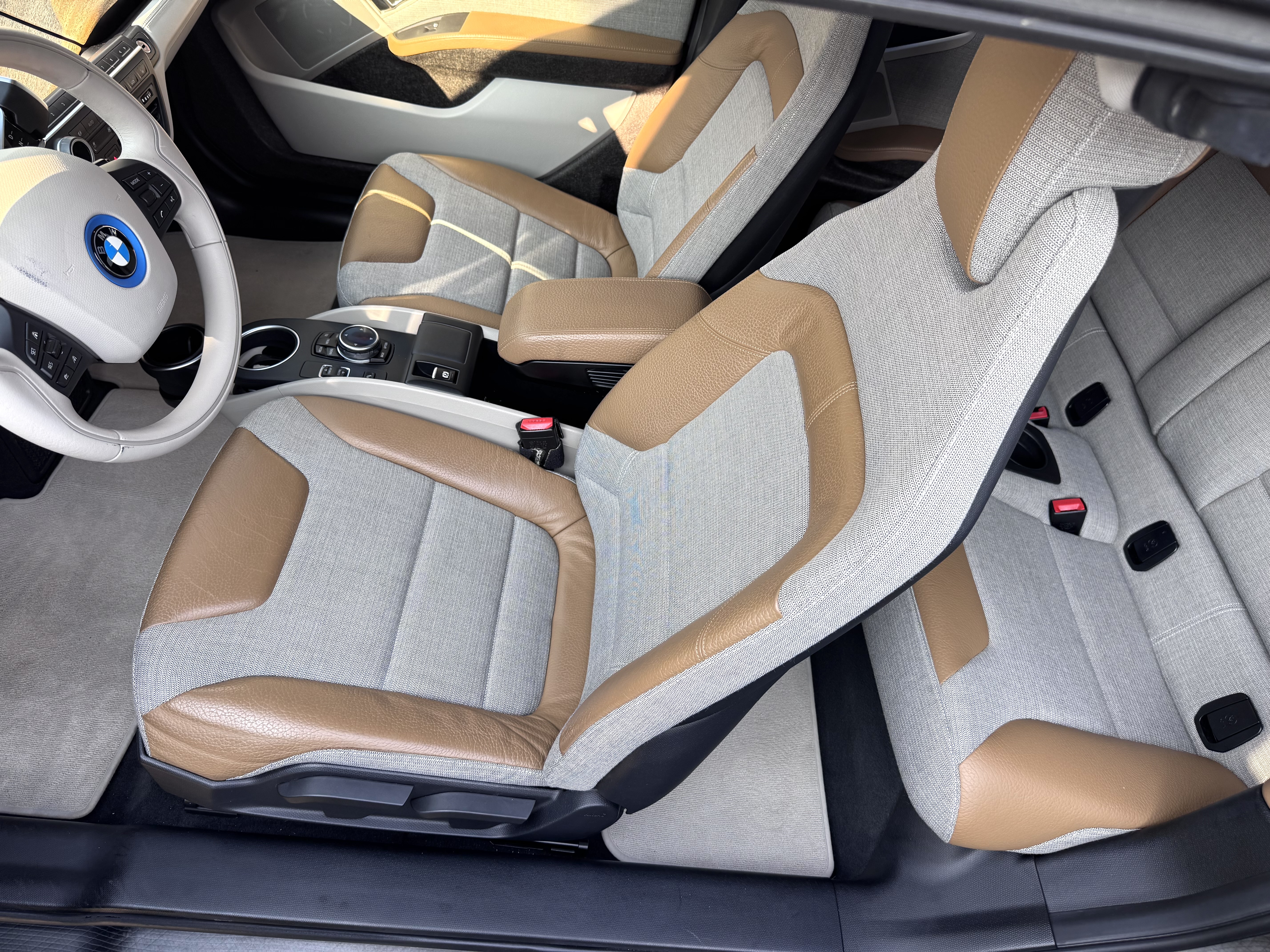 Used 2014 BMW i3 RWD image 15