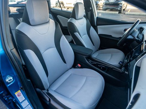 Used 2019 Toyota Prius image 21