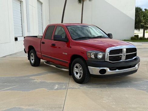 Used 2008 Dodge Ram 1500 Truck 2WD Quad Cab image 3