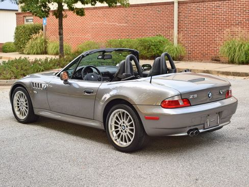 Used 2002 BMW Z3 3.0i image 8