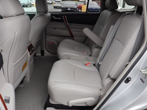 Used 2011 Toyota Highlander Limited image 13