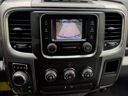 Used 2021 RAM 1500 4x4 Crew Cab Classic SLT image 11