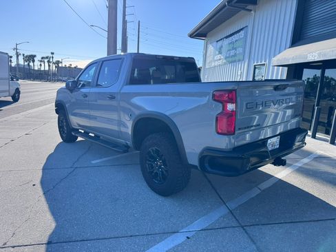 Used 2024 Chevrolet Silverado 1500 ZR2 image 4