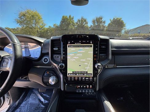 Used 2020 RAM 1500 Limited w/ Body Color Bumper Group image 10