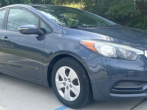 Used 2015 Kia Forte LX image 17