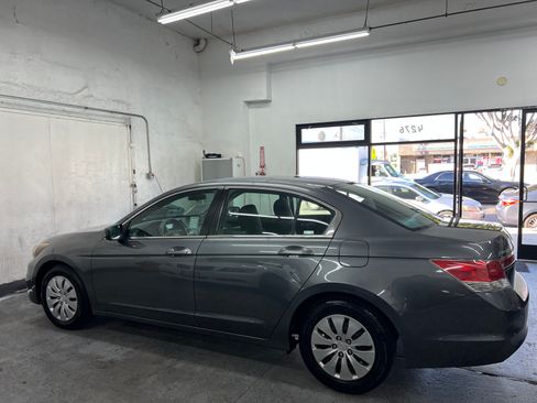 Used 2011 Honda Accord LX image 7