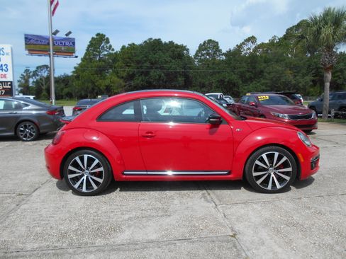 Used 2013 Volkswagen Beetle Turbo Coupe FWD image 1