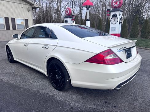 Used 2008 Mercedes-Benz CLS 550 image 8
