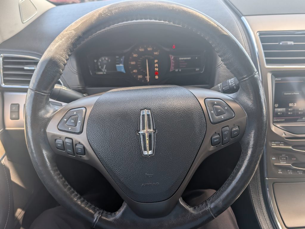 Used 2012 Lincoln MKX AWD w/ Premium Package image 10