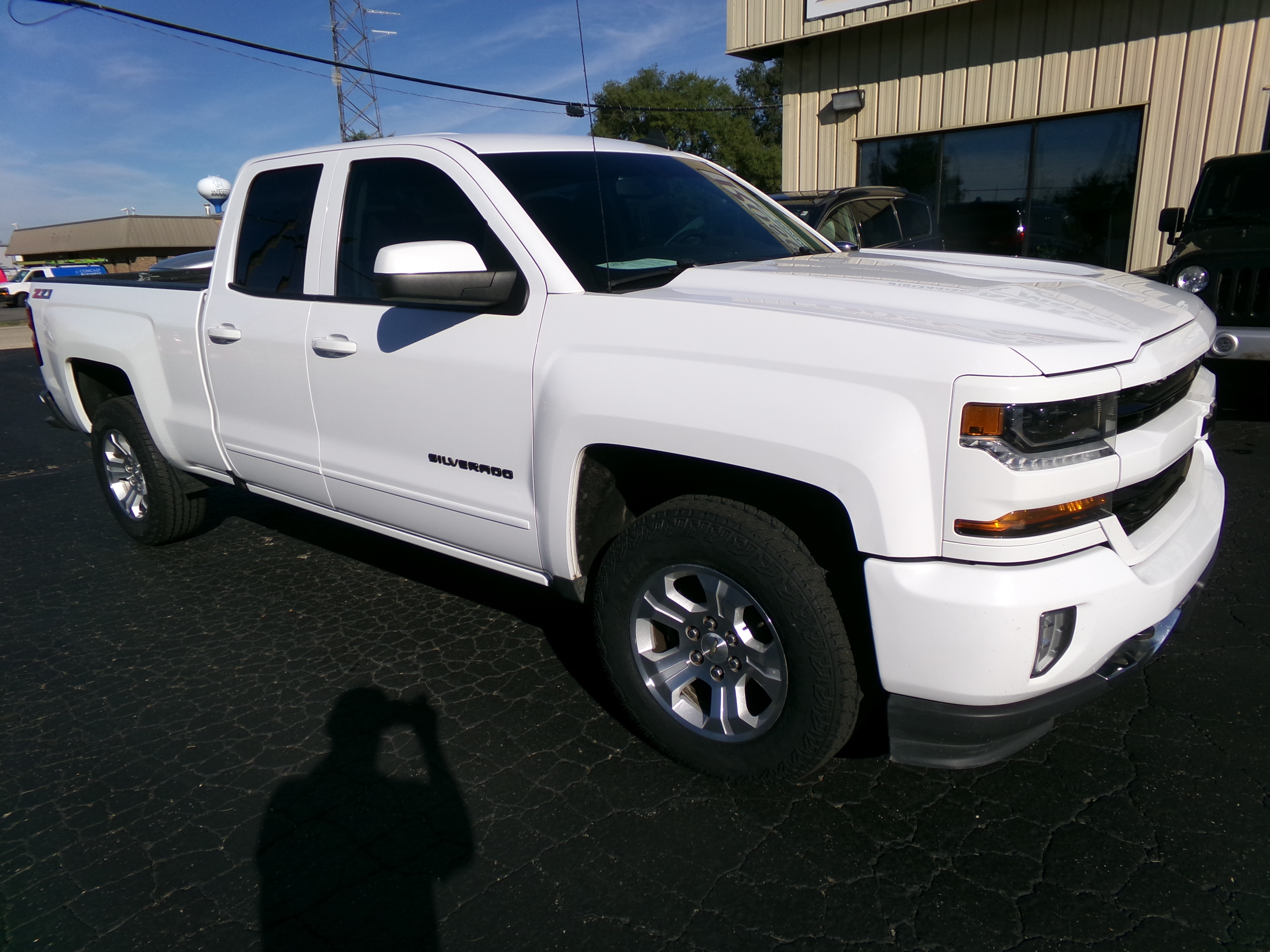 Used 2016 Chevrolet Silverado 1500 4x4 Double Cab LT image 7