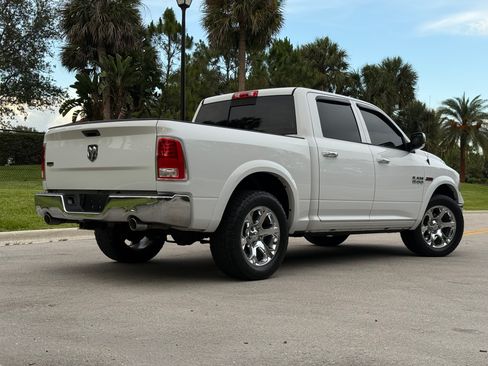 Used 2018 RAM 1500 2WD Crew Cab Laramie image 2