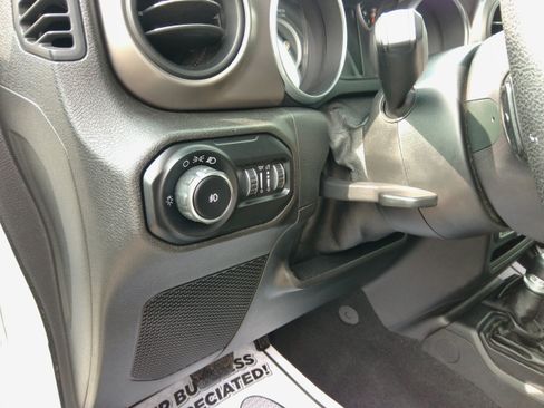 Used 2018 Jeep Wrangler Unlimited Sport image 50