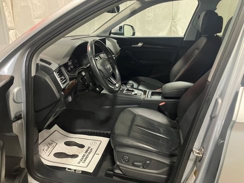 Used 2018 Audi Q5 2.0T Premium Plus image 2
