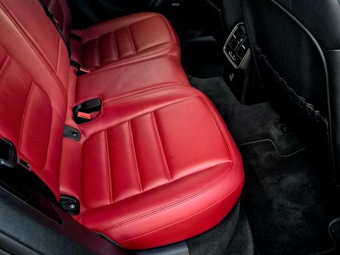 Used 2018 Porsche Macan GTS image 14