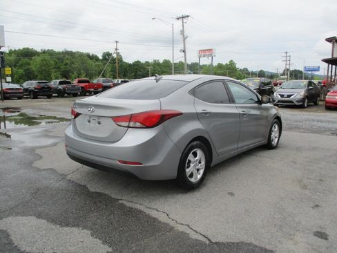 Used 2014 Hyundai Elantra SEL w/ Convenience Package FWD image 6