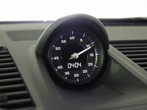 Used 2024 Porsche 911 Carrera GTS image 25