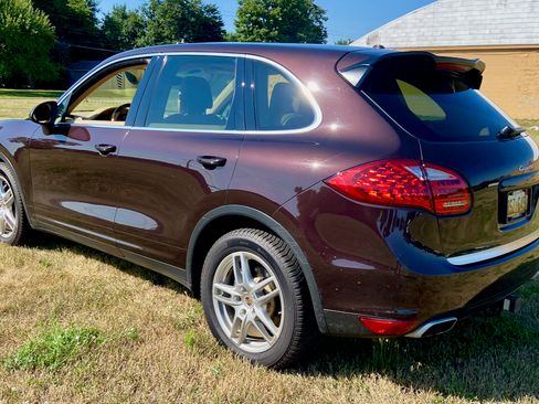Used 2014 Porsche Cayenne UNAVAIL AWD/4WD image 6