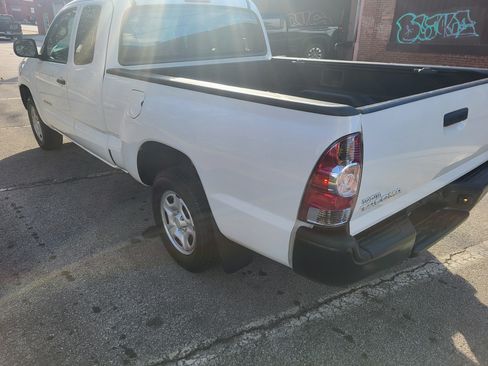 Used 2009 Toyota Tacoma SR5 image 8