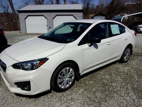 Used 2019 Subaru Impreza 2.0i image 2