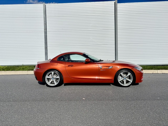 Used 2014 BMW Z4 sDrive28i RWD image 11