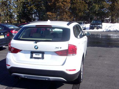 Used 2015 BMW X1 xDrive28i image 9