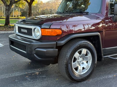 Used 2007 Toyota FJ Cruiser image 22