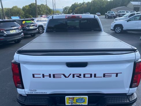 Used 2023 Chevrolet Colorado Z71 image 8