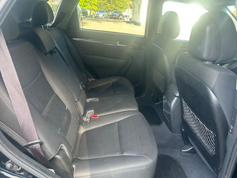 Used 2014 Kia Sorento FWD LX image 21