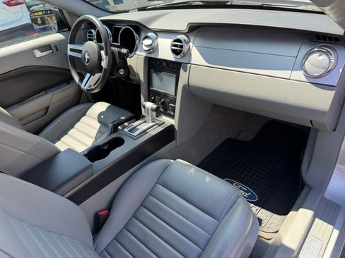 Used 2006 Ford Mustang GT Premium RWD image 18
