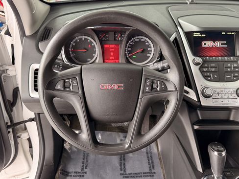 Used 2017 GMC Terrain SLE image 9