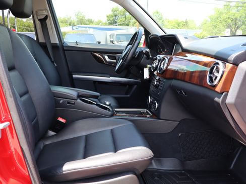 Used 2013 Mercedes-Benz GLK 350 4MATIC image 17