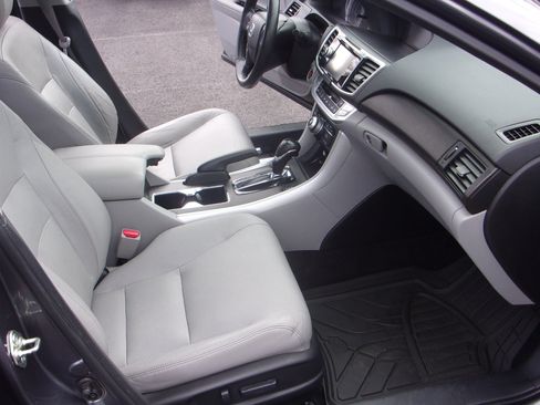 Used 2015 Honda Accord EX-L image 27