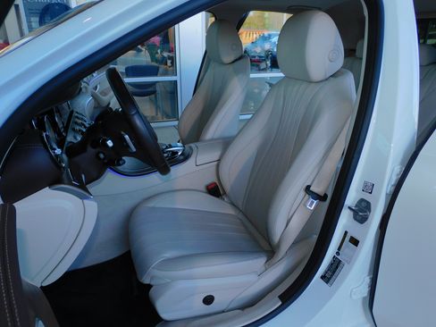 Used 2018 Mercedes-Benz E 300 image 18