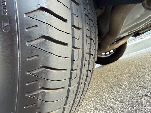 Used 2014 Dodge Charger AWD/4WD image 19
