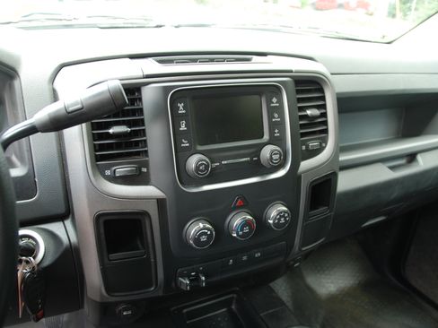 Used 2016 RAM 2500 ST image 14